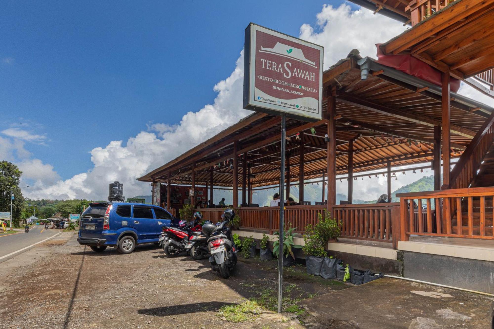 Teras Sawah Guest House Syariah سيمبالون لوانج المظهر الخارجي الصورة