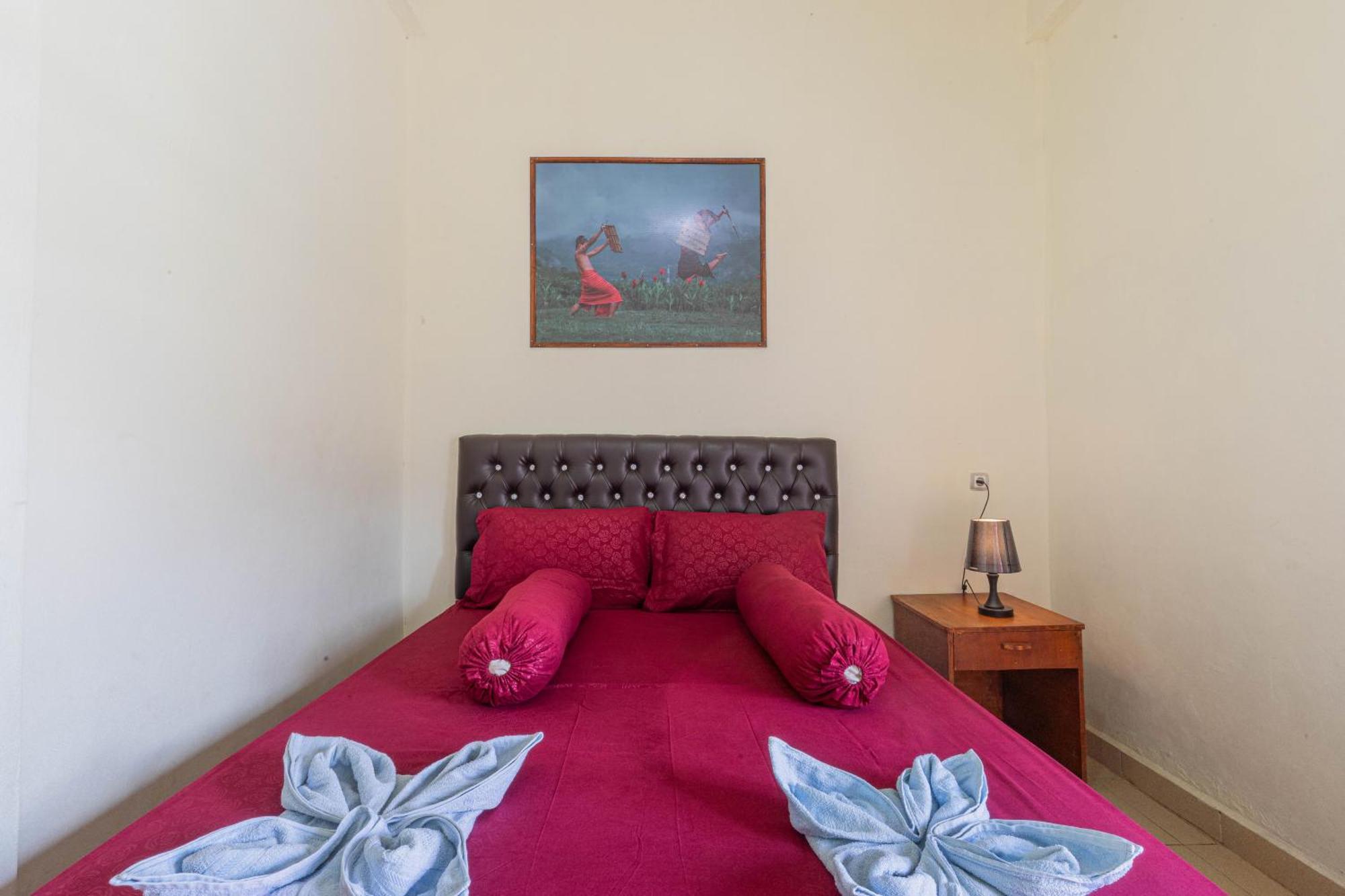 Teras Sawah Guest House Syariah سيمبالون لوانج المظهر الخارجي الصورة