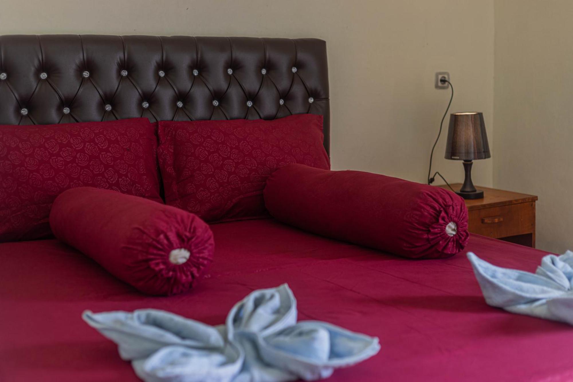 Teras Sawah Guest House Syariah سيمبالون لوانج المظهر الخارجي الصورة